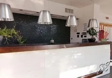 米兰展览中心酒店 罗镇
